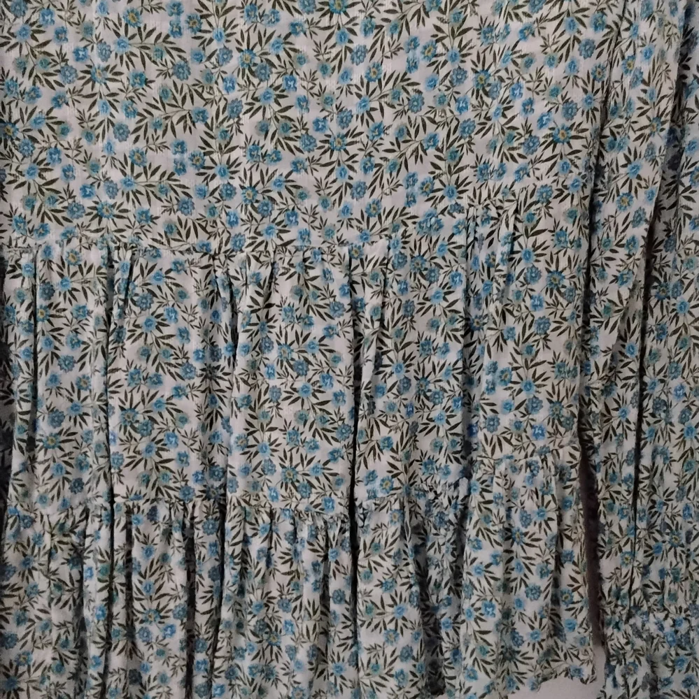 Ladies Ruffled Blouse - Picture 7 of 11